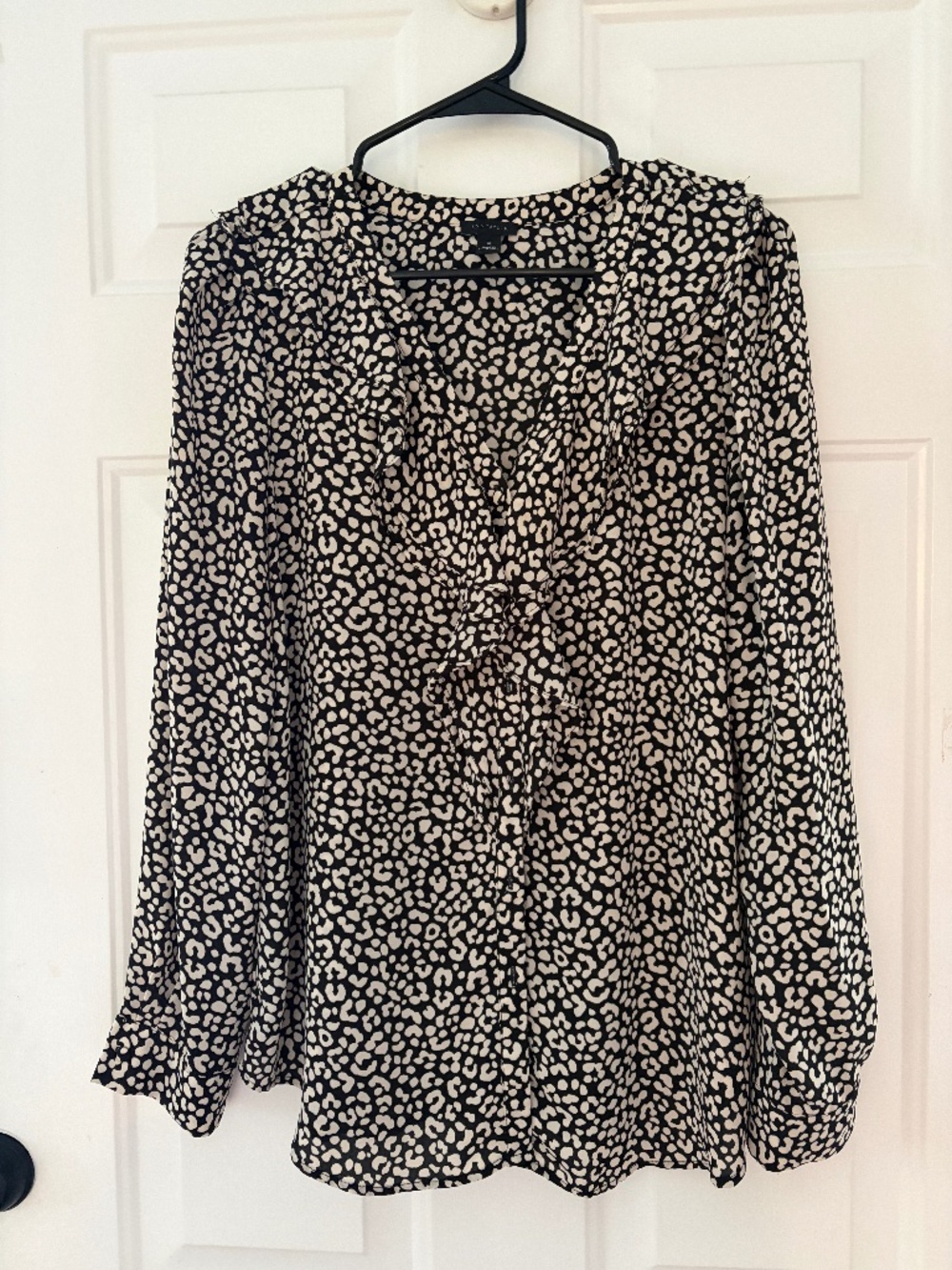 Ann Taylor Leopard Print Ruffle Tie Neck Blouse Size M